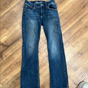 Women’s Junior’s Girl’s wrangler size 1 bootcut. Great jeans!